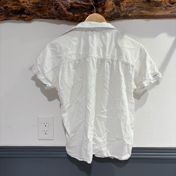 American Eagle Crisp White Button Down Short Sleeve Shirt - Picture 5 of 8